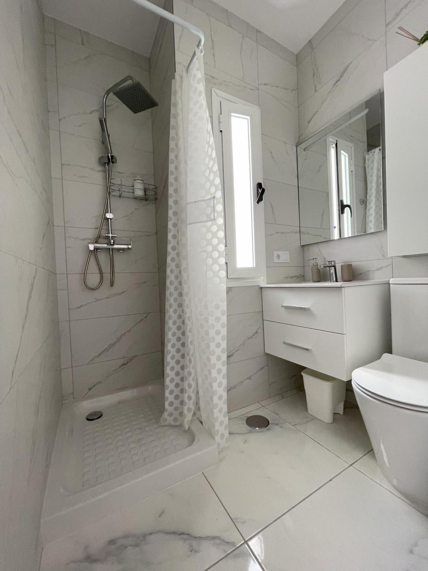 Newly Renovated Apartment With 2 Terrace, 2 Bedroom, 5Min Beach Puerto de Santiago  Exteriör bild